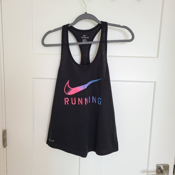 Nike Tops - NWOT Nike Tank